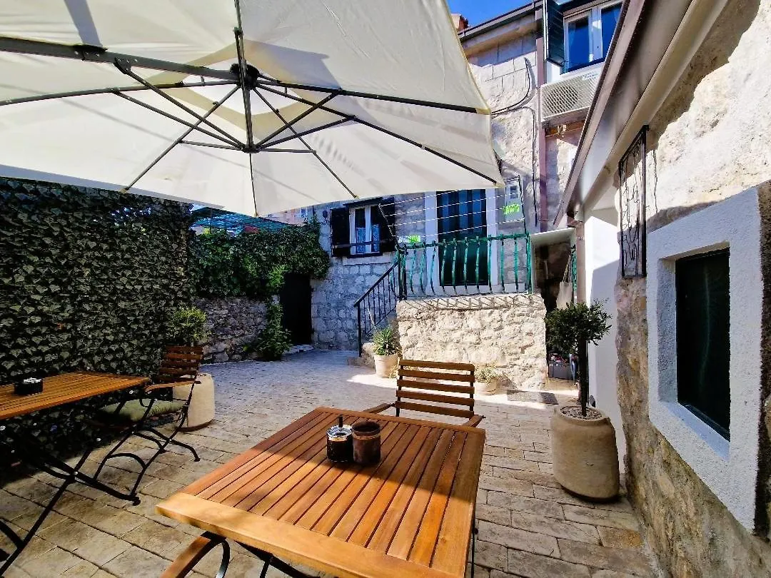 Pensjonat Old Town & Ela Place Split