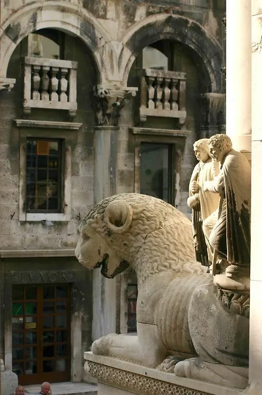 Pensjonat Old Town & Ela Place Split