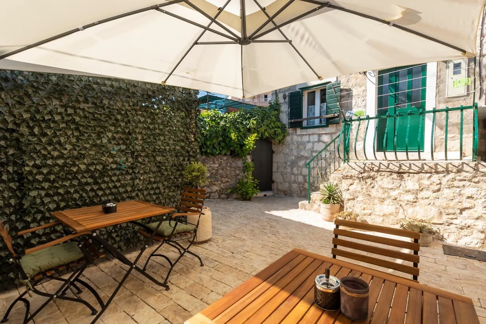 Old Town & Ela Place Split 3*,  Croatia